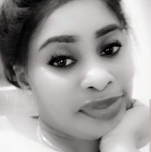 Meet your Posher, Ndiaya